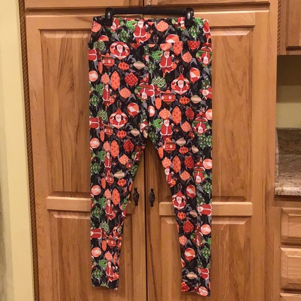 NWOT LuLaRoe Christmas Ornament & Santa Leggings TC2
